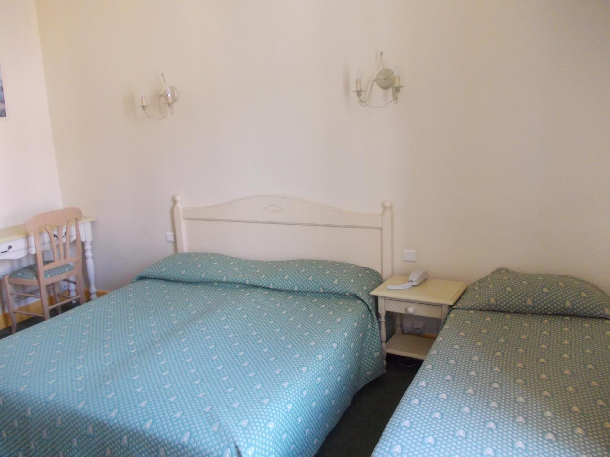 Hotel Marcellin Beaulieu-sur-Mer Oda fotoğraf